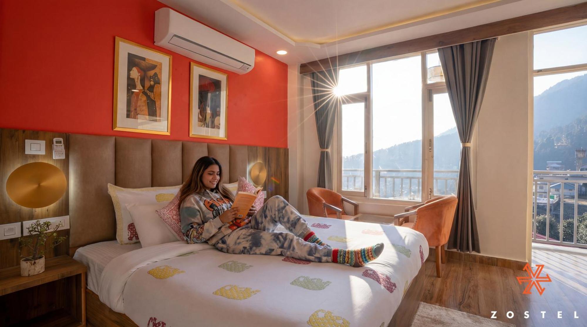 Superior Deluxe Room (with balcony and valley view)