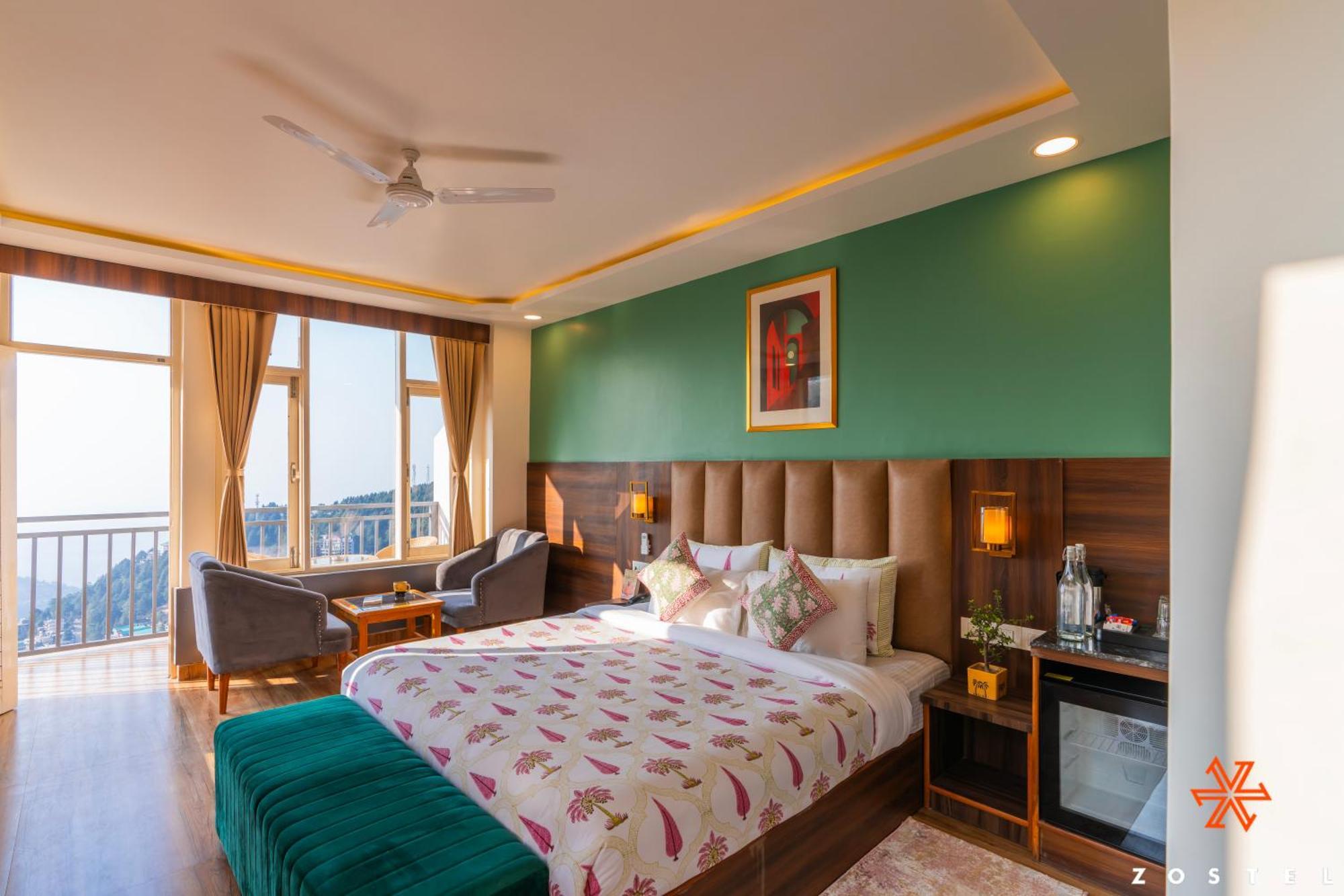Deluxe Room (with balcony and valley view)